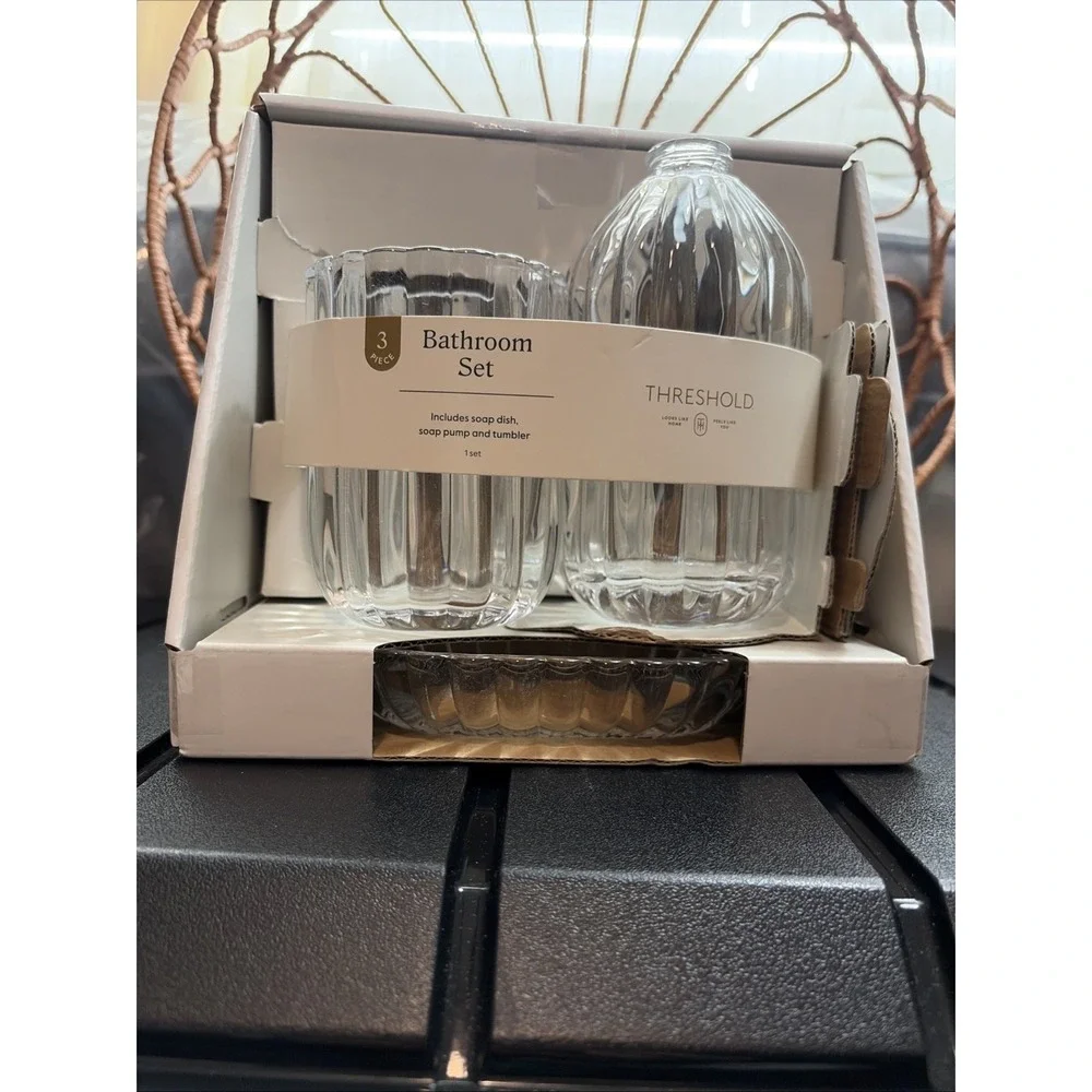 3pc Traditional Coordinate Bath Bundle Set - Threshold New In Box (MISSING PUMP)